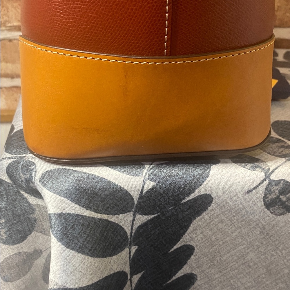 Dooney & Bourke Dover Tote nwt - Picture 9 of 9